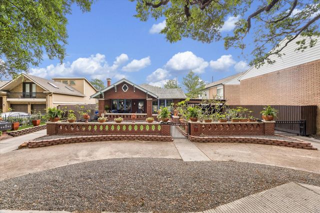 820 Heights Boulevard 3, Houston, TX 77007