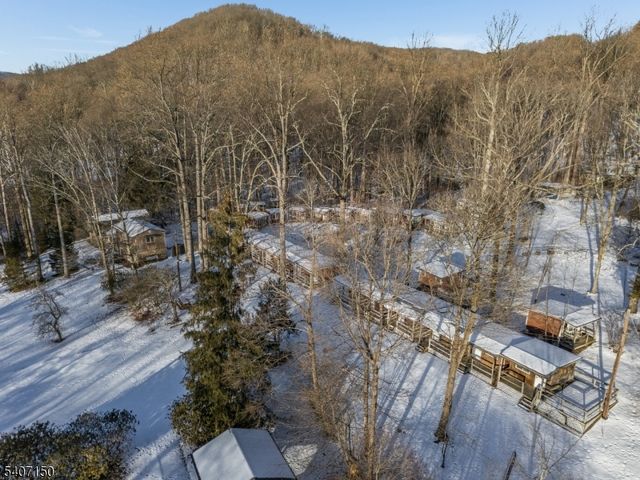 50 Drakestown Rd, Mount Olive Twp., NJ 07840