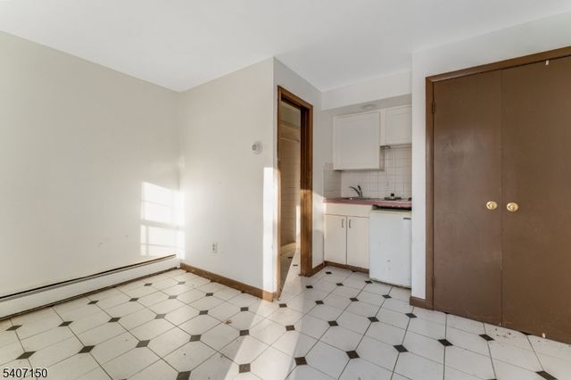 50 Drakestown Rd, Mount Olive Twp., NJ 07840