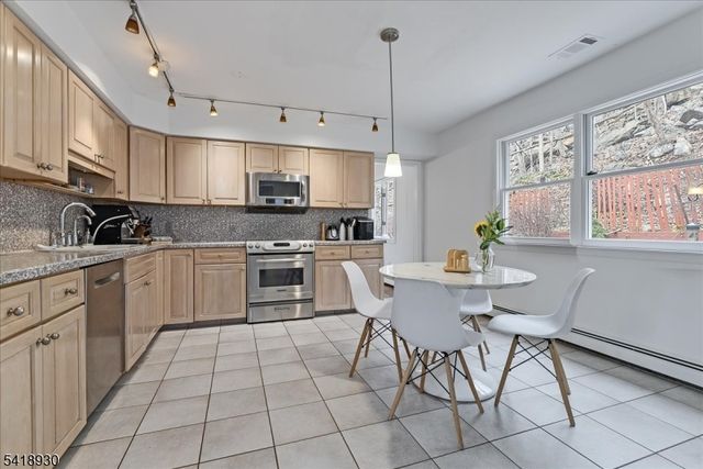 629 W Shore Trl, Sparta Twp., NJ 07871