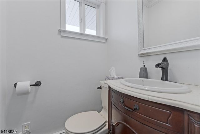 629 W Shore Trl, Sparta Twp., NJ 07871