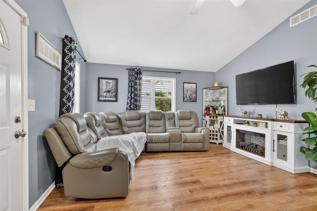 1105 Hazen Street, Grand Rapids, MI 49507