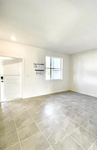 2751 SE 26th Rd 2751, Homestead, FL 33035