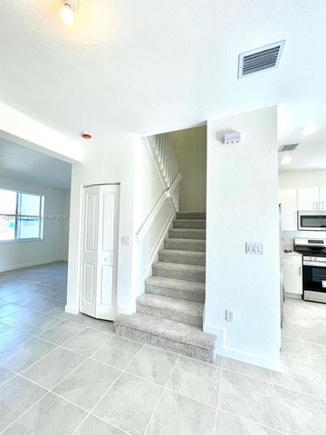 2751 SE 26th Rd 2751, Homestead, FL 33035