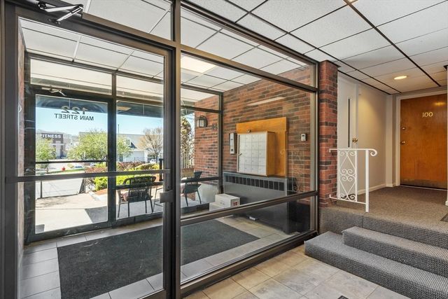 122 Main Street 100, Stoneham, MA 02180
