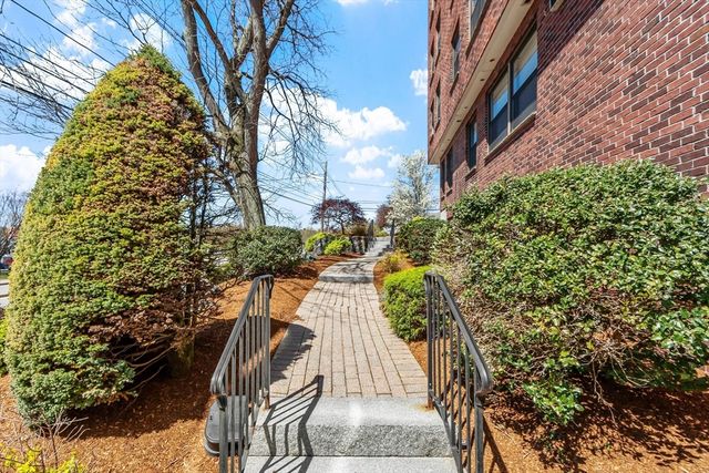 122 Main Street 100, Stoneham, MA 02180