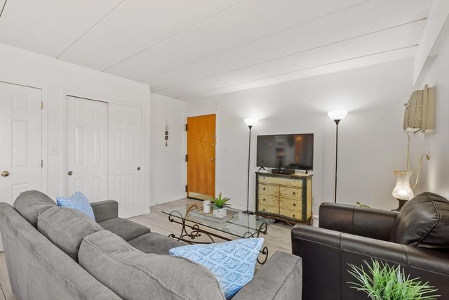 122 Main Street 100, Stoneham, MA 02180