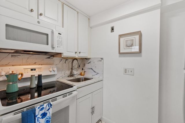 122 Main Street 100, Stoneham, MA 02180