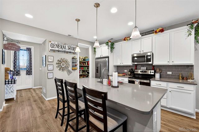 26811 E Byers Avenue, Aurora, CO 80018