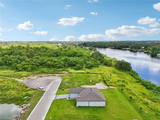 923 Admiral Bull Halsey AVE, Labelle, FL 33935