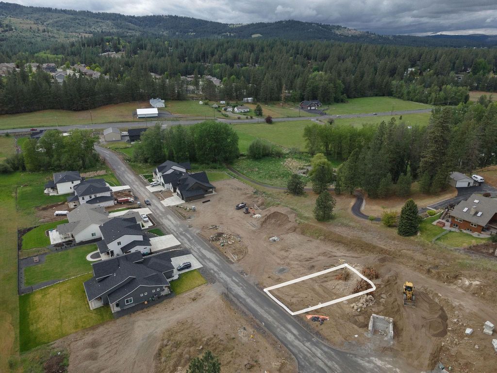 11817 E HONEYCOMB SPRINGS Ln, Spokane, WA 99206