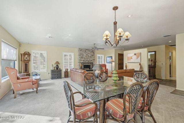 1006 N Paseo Iris, Green Valley, AZ 85614