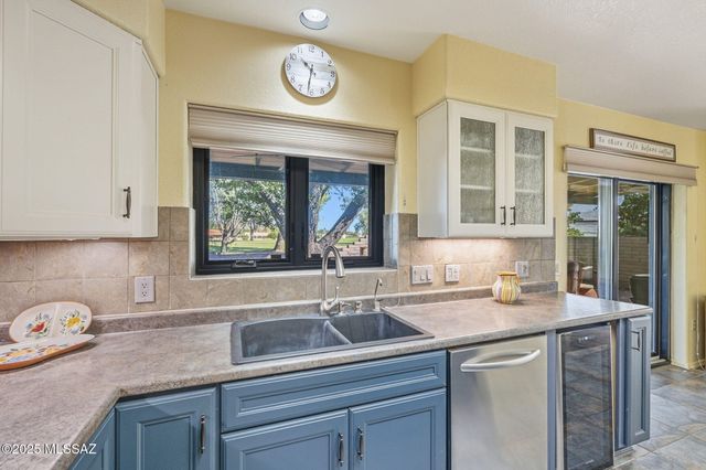 1006 N Paseo Iris, Green Valley, AZ 85614