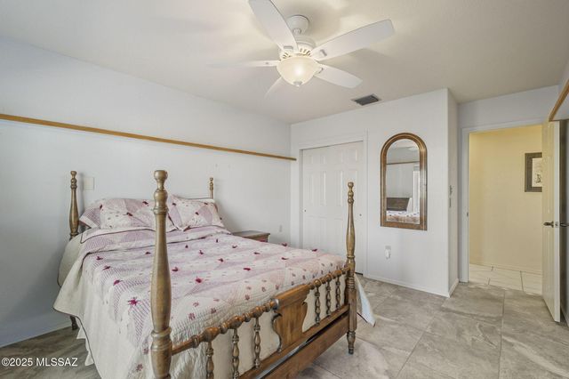 1006 N Paseo Iris, Green Valley, AZ 85614