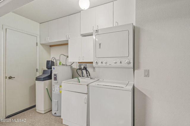 1006 N Paseo Iris, Green Valley, AZ 85614