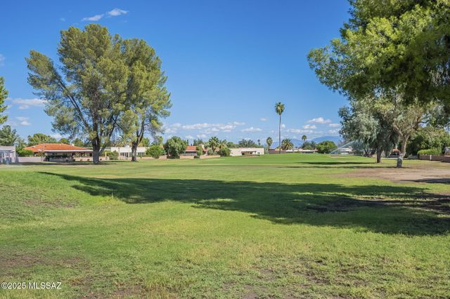 1006 N Paseo Iris, Green Valley, AZ 85614