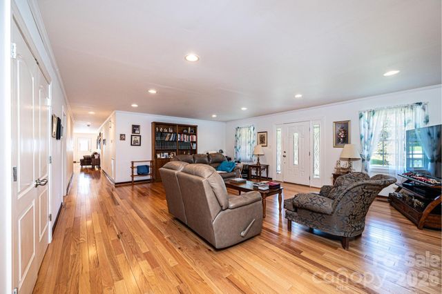 460 Sunset Street, Granite Falls, NC 28630