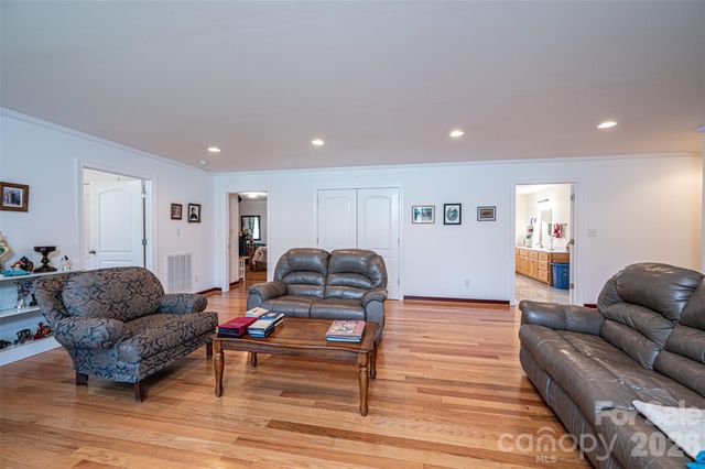 460 Sunset Street, Granite Falls, NC 28630