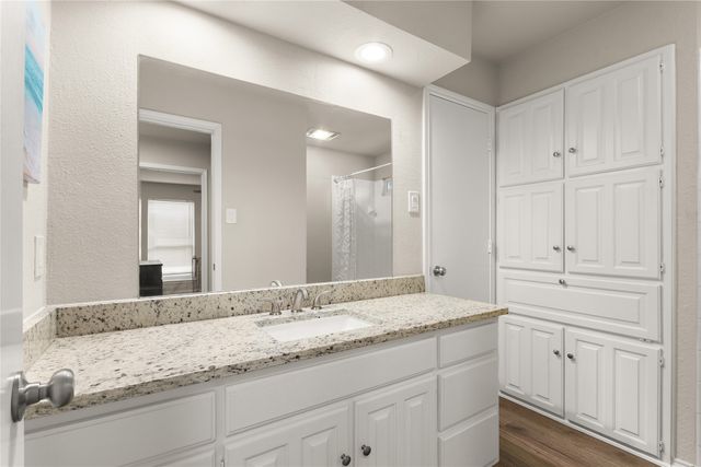 1125 Wingate Drive, Bedford, TX 76021