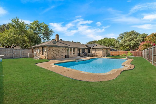 1125 Wingate Drive, Bedford, TX 76021