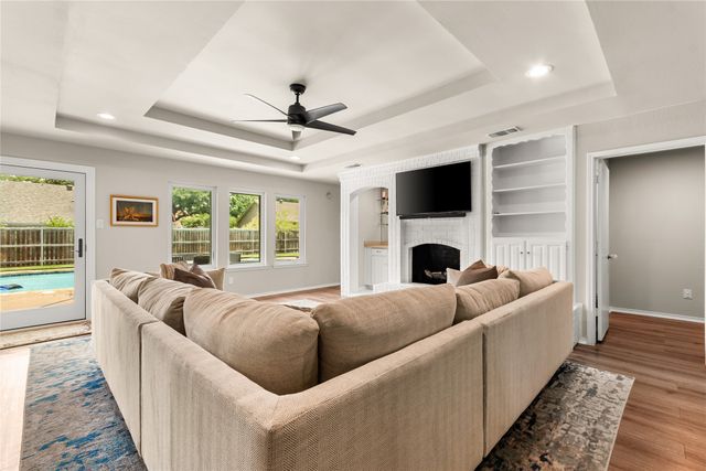1125 Wingate Drive, Bedford, TX 76021