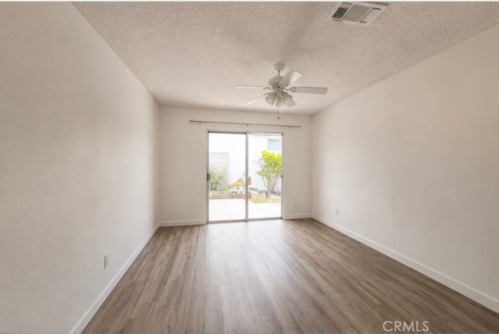 Image 5 of property listing at 3875 Vista Campana S, Oceanside, CA 92057