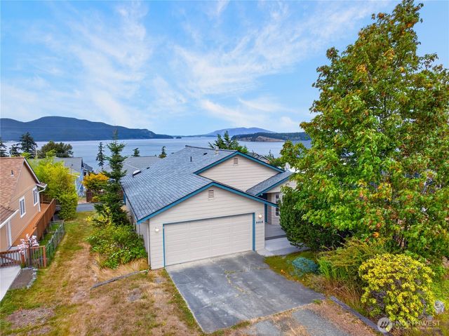 3812 W 3rd Street, Anacortes, WA 98221