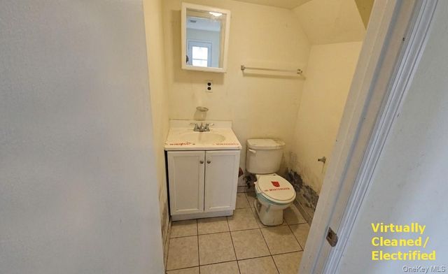 1062 E 229th Street, Bronx, NY 10466