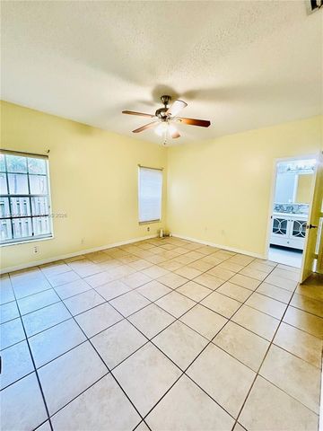 21523 SW 90th Ave, Cutler Bay, FL 33189