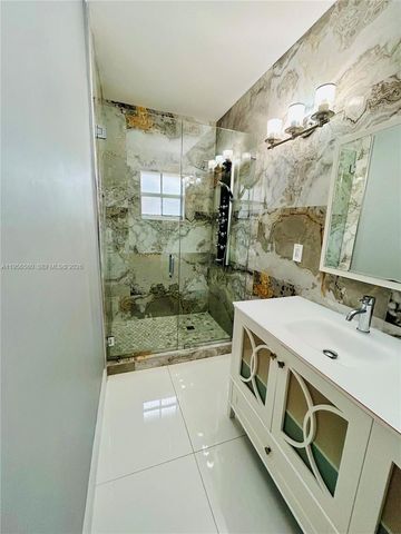 21523 SW 90th Ave, Cutler Bay, FL 33189