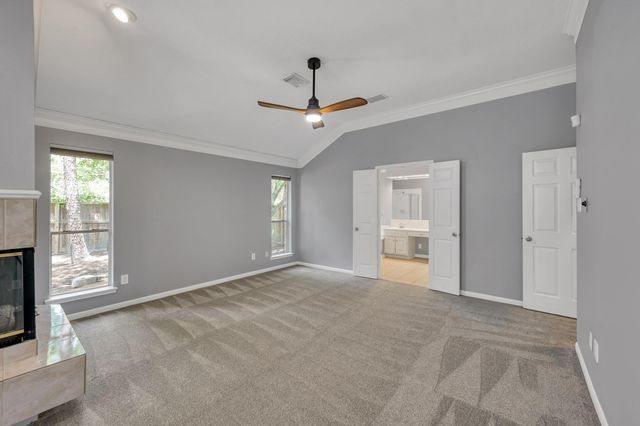 95 N Crossed Birch Place, The Woodlands, TX 77381