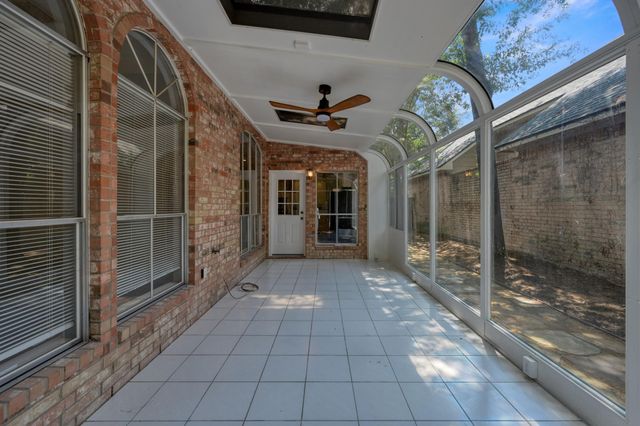 95 N Crossed Birch Place, The Woodlands, TX 77381