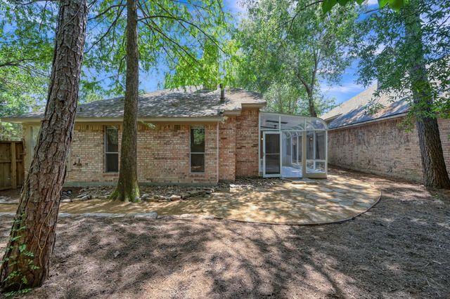 95 N Crossed Birch Place, The Woodlands, TX 77381