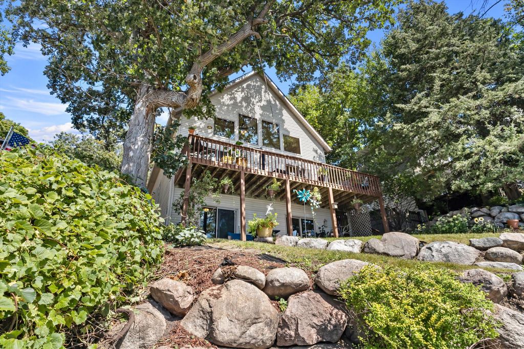 15267 Fairbanks Trail NE, Prior Lake, MN 55372