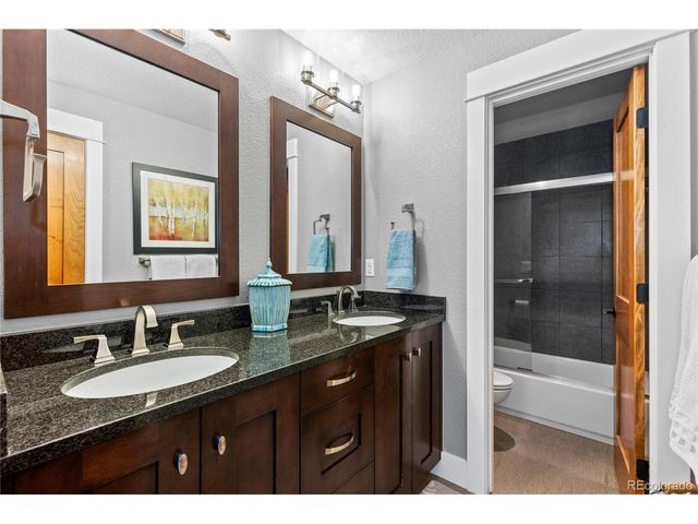 7085 S Waco St, Foxfield, CO 80016