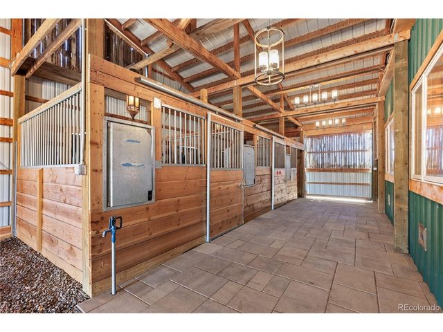 7085 S Waco St, Foxfield, CO 80016