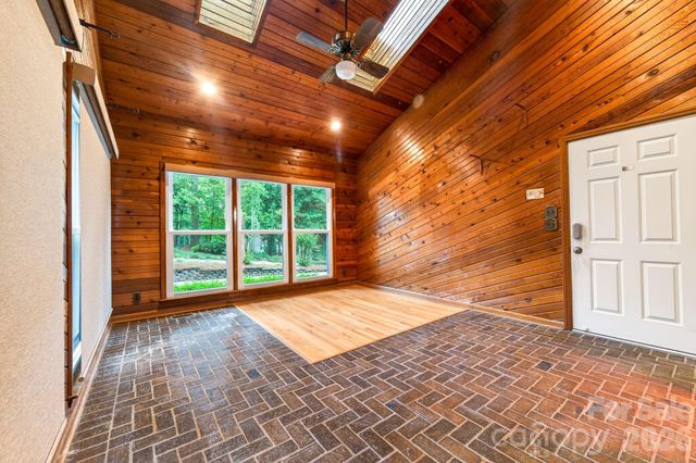 2804 Wimbledon Drive, Gastonia, NC 28056