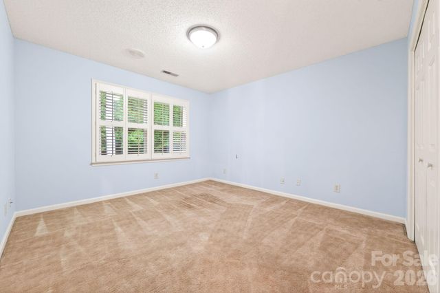 2804 Wimbledon Drive, Gastonia, NC 28056