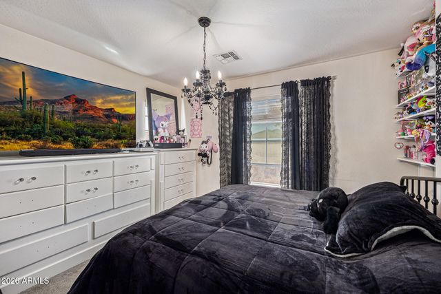 10206 E ISLETA Avenue, Mesa, AZ 85209