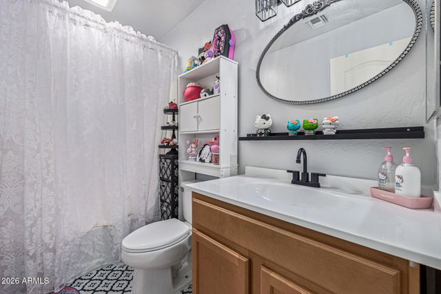 10206 E ISLETA Avenue, Mesa, AZ 85209