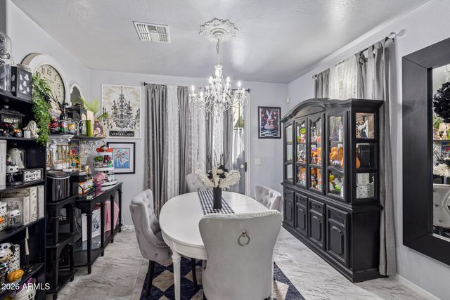 10206 E ISLETA Avenue, Mesa, AZ 85209