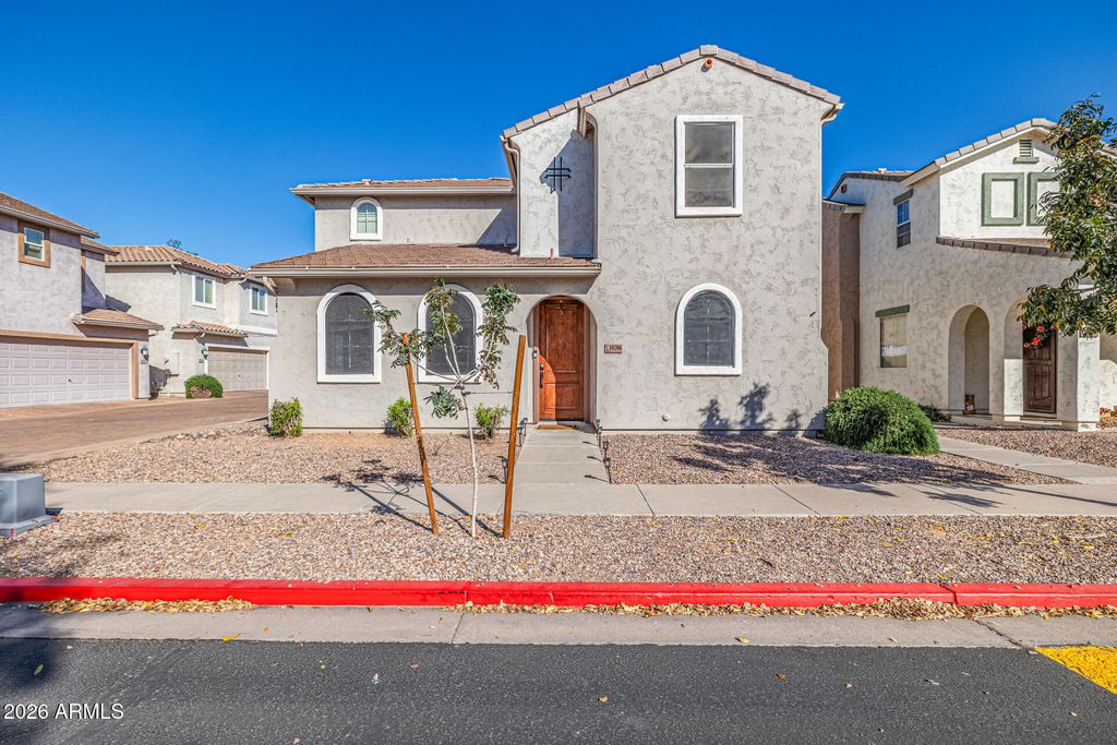 10206 E ISLETA Avenue, Mesa, AZ 85209