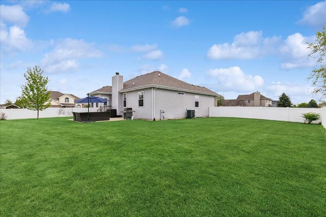 1015 Meadow Path, Manteno, IL 60950