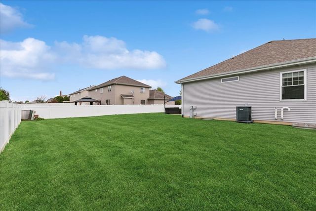 1015 Meadow Path, Manteno, IL 60950