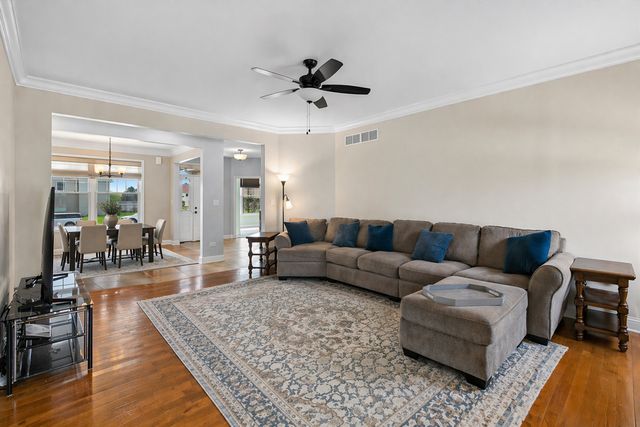 1015 Meadow Path, Manteno, IL 60950