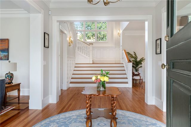 7 Red Cross Avenue, Newport, RI 02840