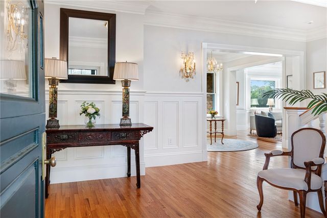 7 Red Cross Avenue, Newport, RI 02840