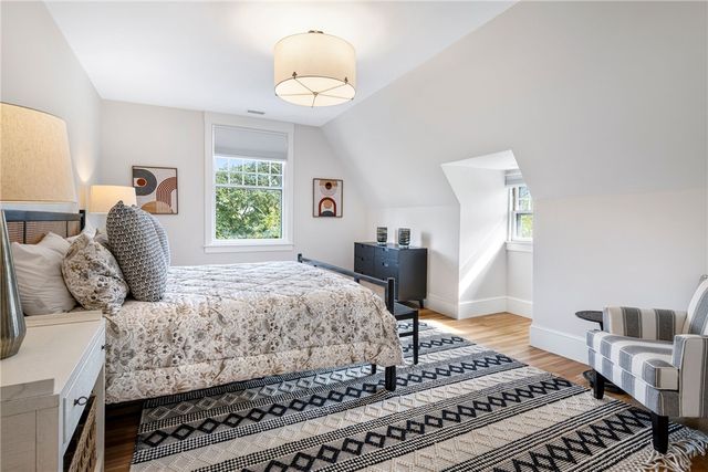 7 Red Cross Avenue, Newport, RI 02840