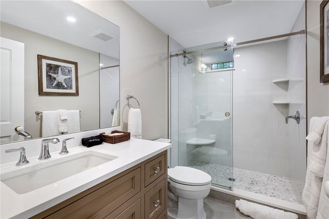 7 Red Cross Avenue, Newport, RI 02840