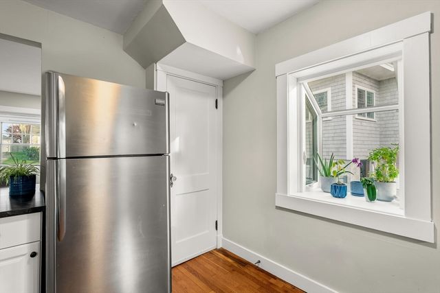 73 Albatross Rd, Quincy, MA 02169